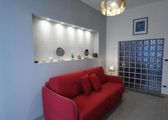 Casada - Ampio Appartamento Con Vista Mare Nel Cuore Di Vado Ligure